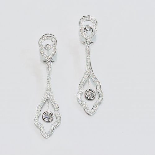 Pendientes Art Deco con diamantes. Oro blanco y diamantes 3,90 quilates. PIEZA ÚNICA. Consultar precio.