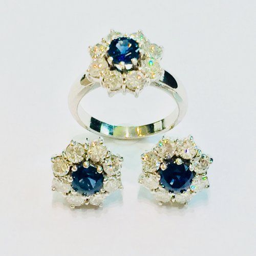 Pendientes y sortija en oro blanco con zafiros